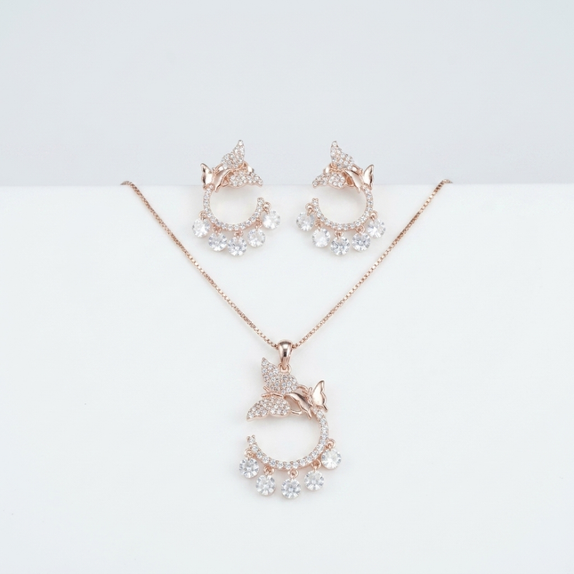 Myra Leaflet – Nature’s Poetry in Silver