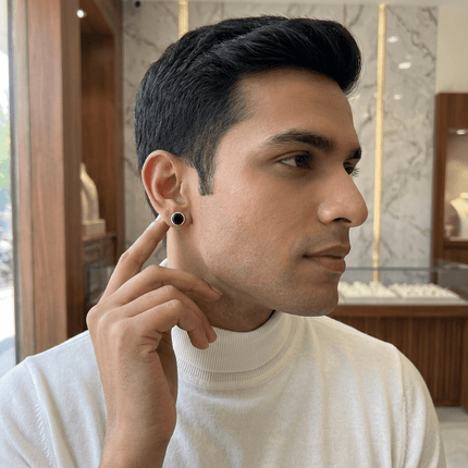 MEN EARRING BLACK STUD