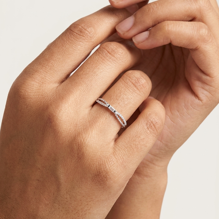 Queen’s Halo Silver Ring