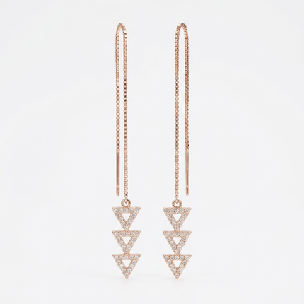 Embrace with the timeless charm of a heart-shaped Sui Dhaga.
