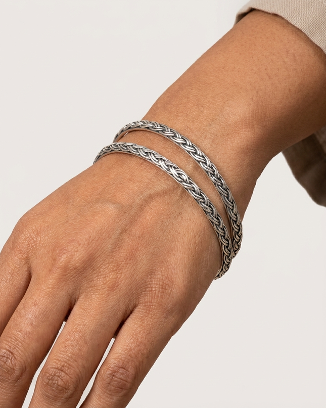 Silver Oxidized Bangles – Traditional Charm with a Vintage Appeal