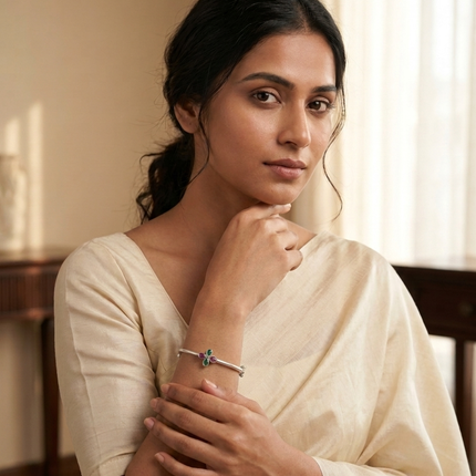 Eterna Twist Bangles