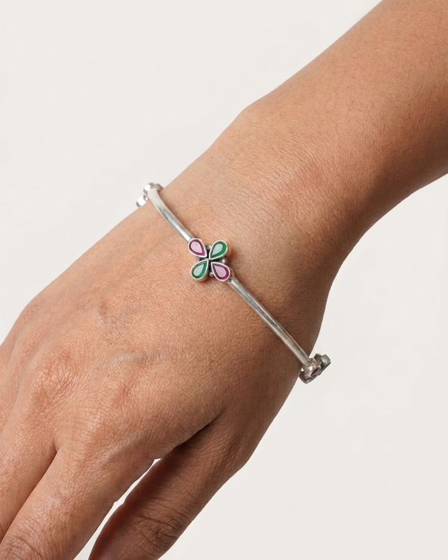 Eterna Twist Bangles