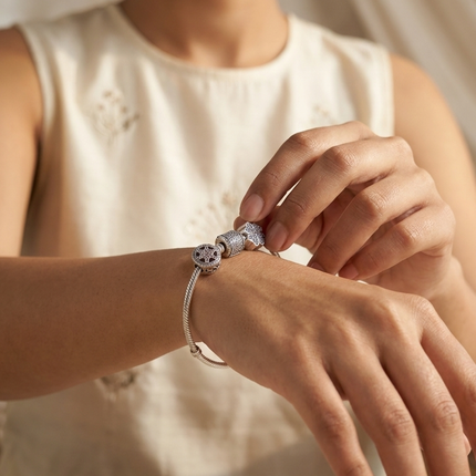 Silver kada Women