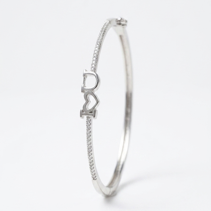 Radiant Elegance, Timeless Style"