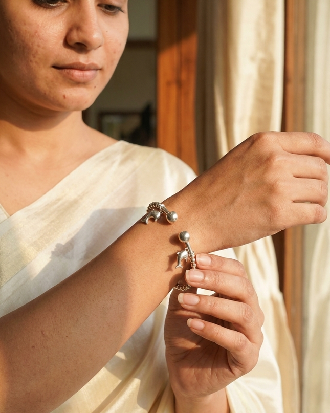 Dolphin Charm – Playful Elegance, Unique Design"